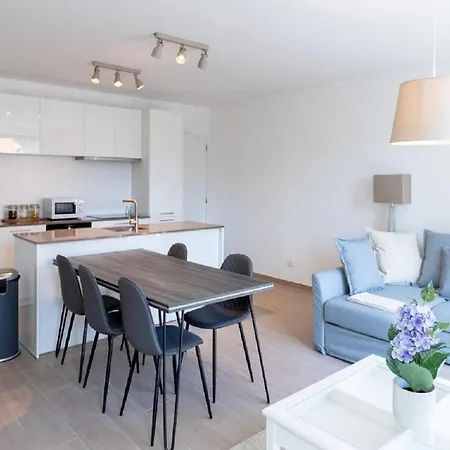 Dom wakacyjny Oneluxstay Near Diamond District Antwerpia