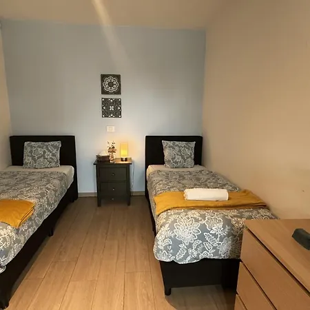 Oneluxstay Near Diamond District Antwerpia