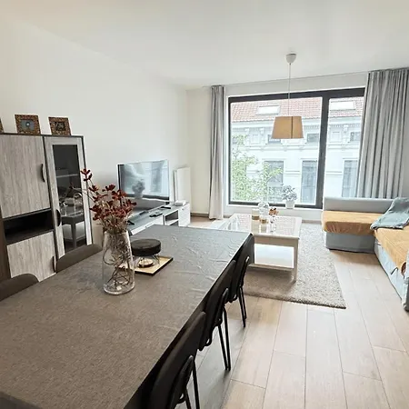 Oneluxstay Near Diamond District Antwerpia