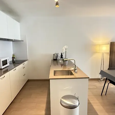 Oneluxstay Near Diamond District Dom wakacyjny *