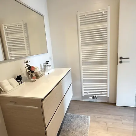 Oneluxstay Near Diamond District Dom wakacyjny *