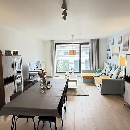 Oneluxstay Near Diamond District 別荘 アントウェルペン