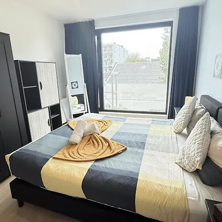 別荘 Oneluxstay Near Diamond District アントウェルペン